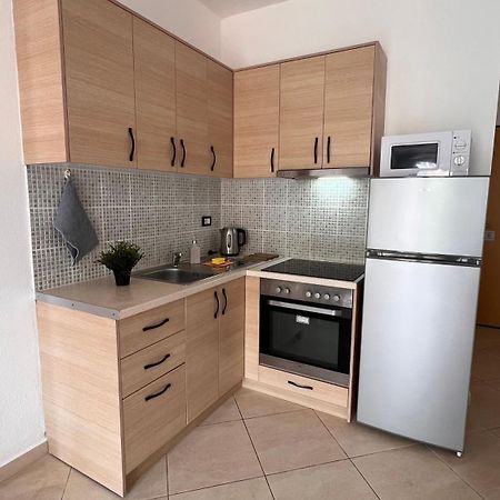 Lilly'S Apartment Plazh Дуррес Экстерьер фото